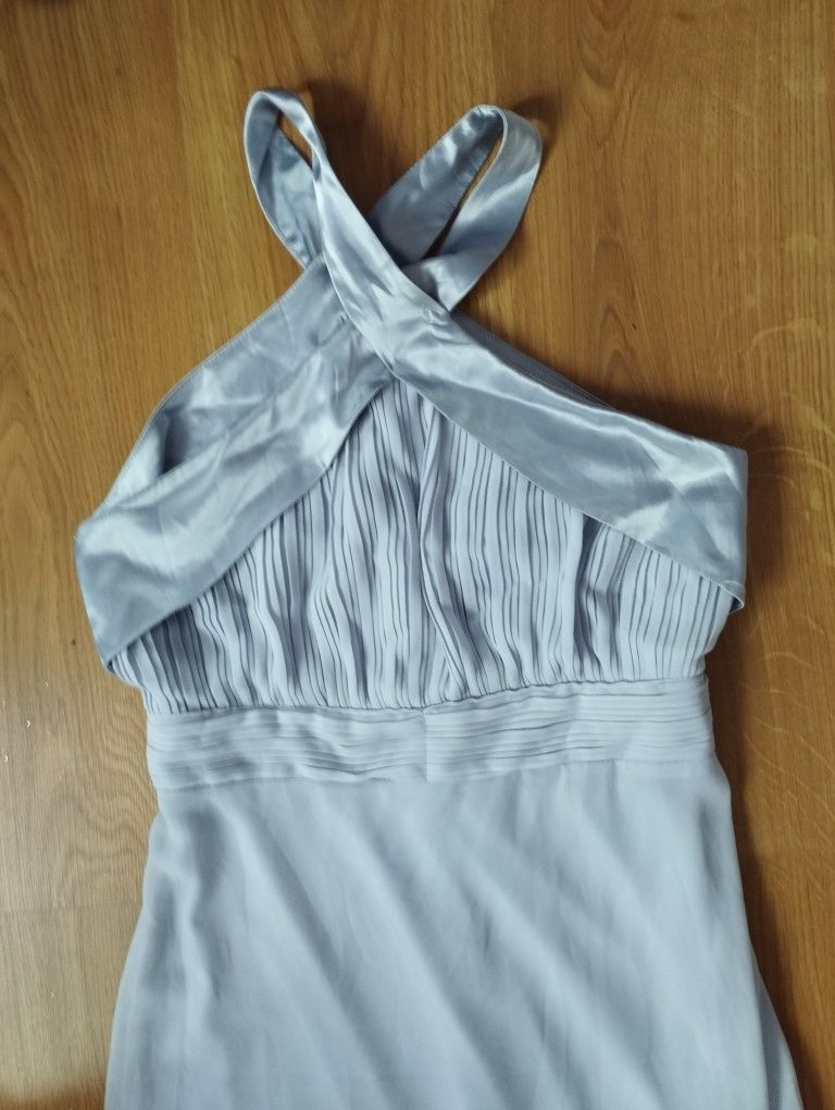 Piękna długa elegancka suknia 40
