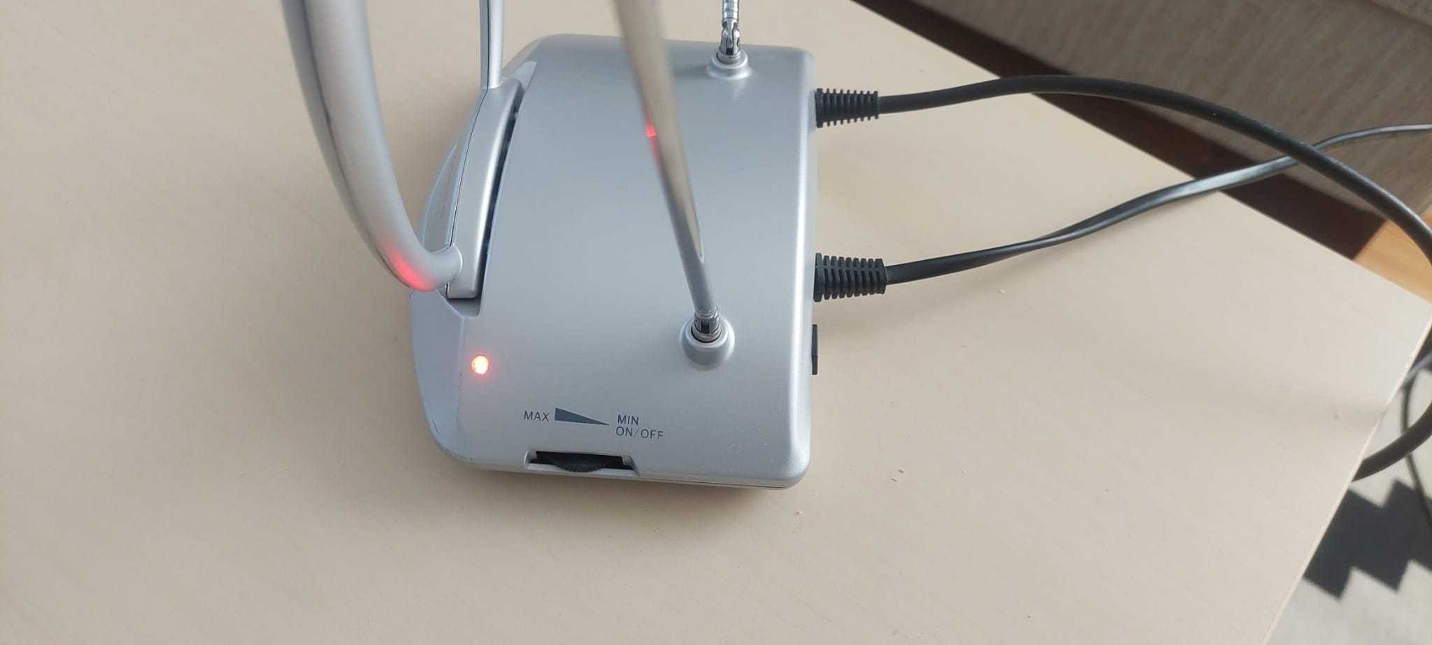 Mocna Antena pokojowa Vivanco TVA 3011 ze wzmacniaczem