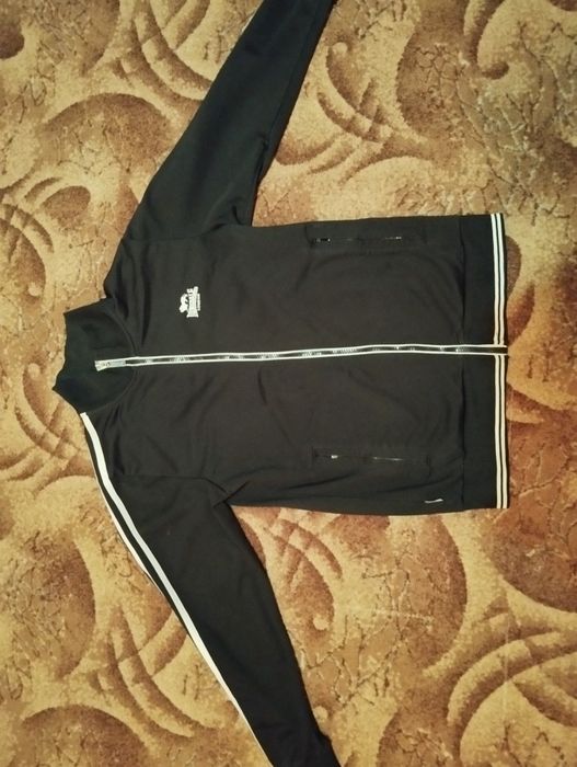 Олімпійка Lonsdale