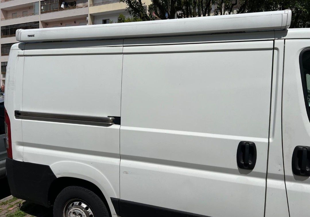 Toldo Thule como novo