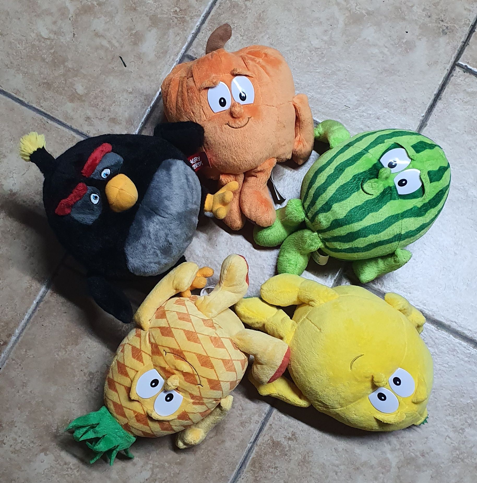 Varios peluches...