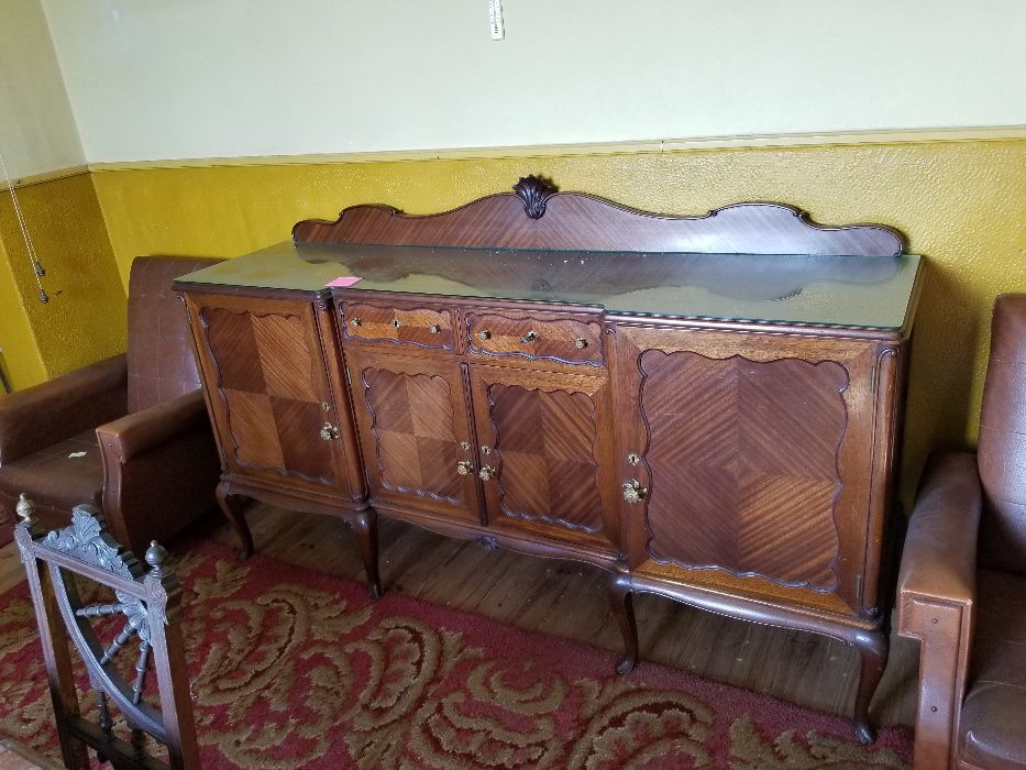 Aparador ou Sideboard Queen Anne