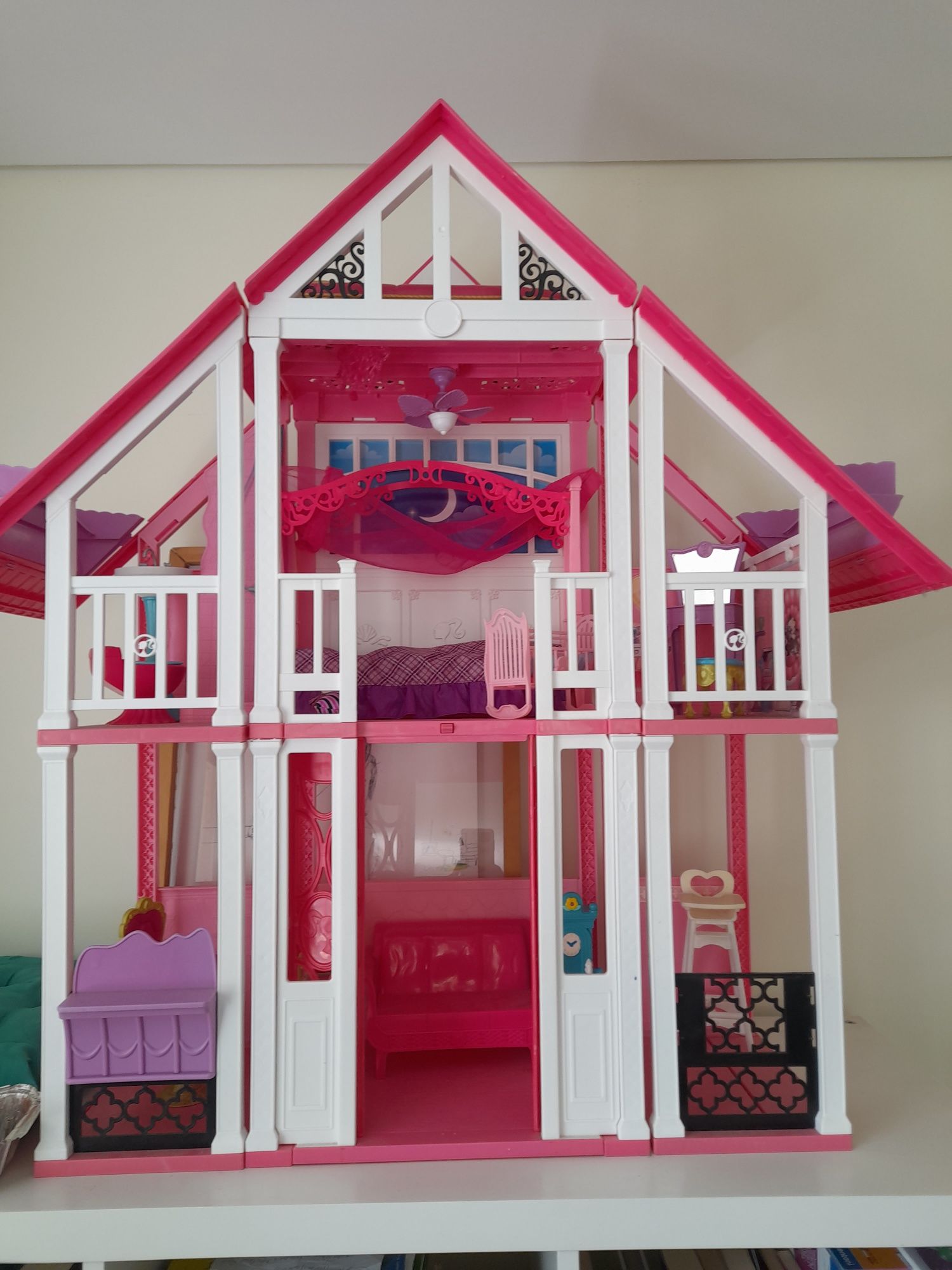 Mansão da Barbie Mobilada