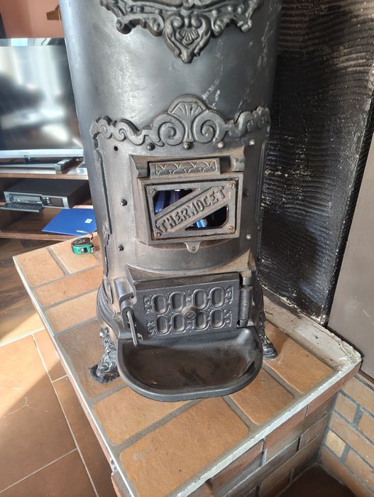 Kominek gazowy,koza żeliwna retro.