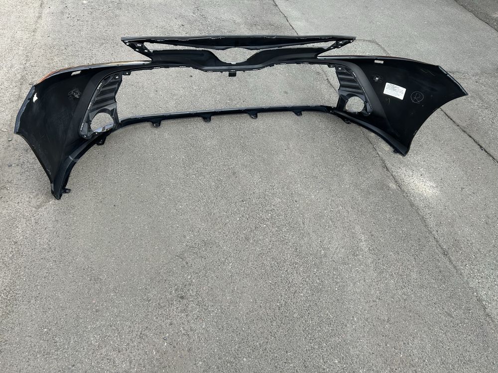 Toyota Camry 70 бампер передний от 18-20год 52119-33A50LE