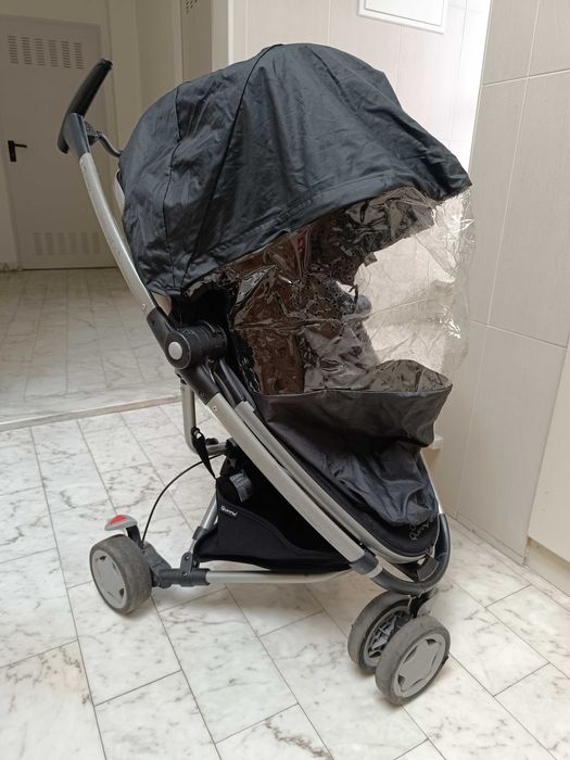 Carrinho de Bebé Quinny