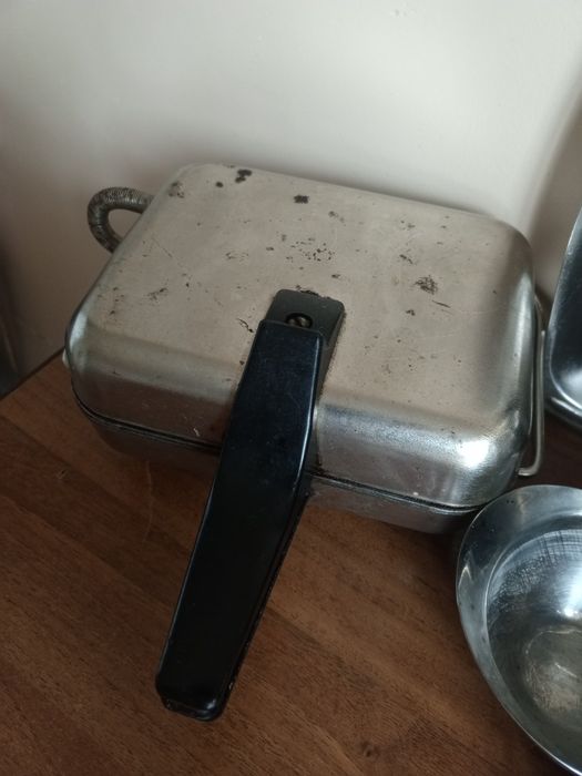 Электровафельница советская