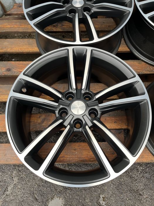 Диски 5/120r19 Tesla original