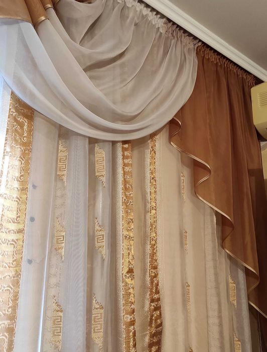 Тюль жакардова шифон в смужку з ламбрекенами на тесьмі 7,85 х 2,50