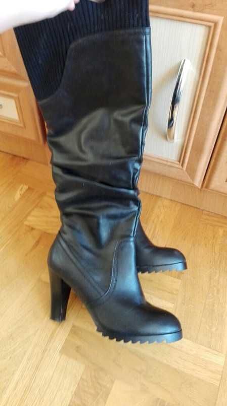 Buty na obcasie w rozmiarze 39