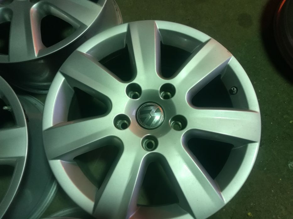 IDEALNE Alufelgi VW AUDI Q7,VW Taureg ,Porsche 7,5JX17H2 ET50 fi 71,6