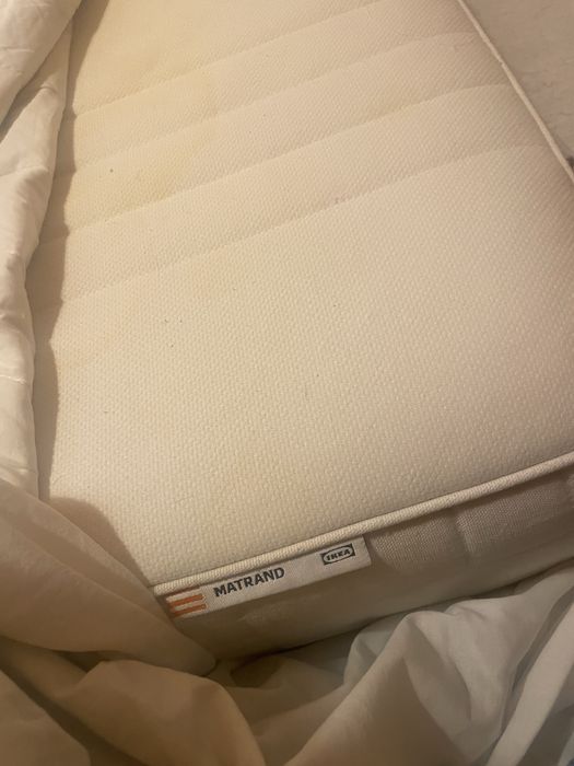 Cama de madeira Ikea 140x200 + oferta colchão oferta