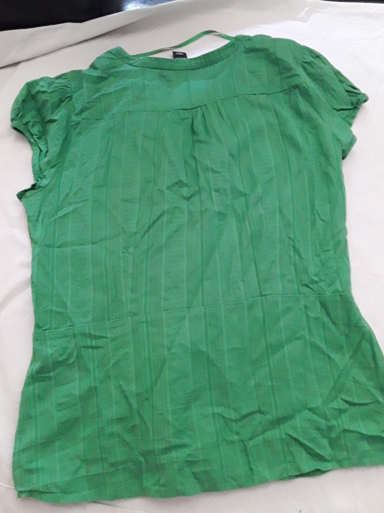 Camisa da H&M em verde azeitona tam. 40 (?)