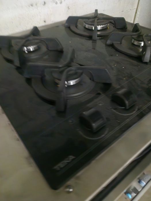 Placa a gás nova e forno elétrico 160 cada