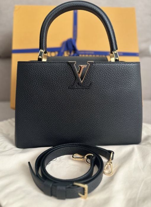 Сумка Louis Vuitton Capucines