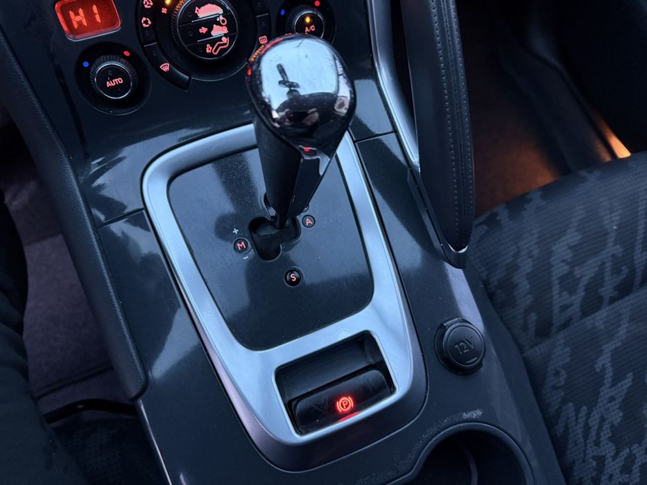 PEUGEOT 3008 пробіг 197 тис км