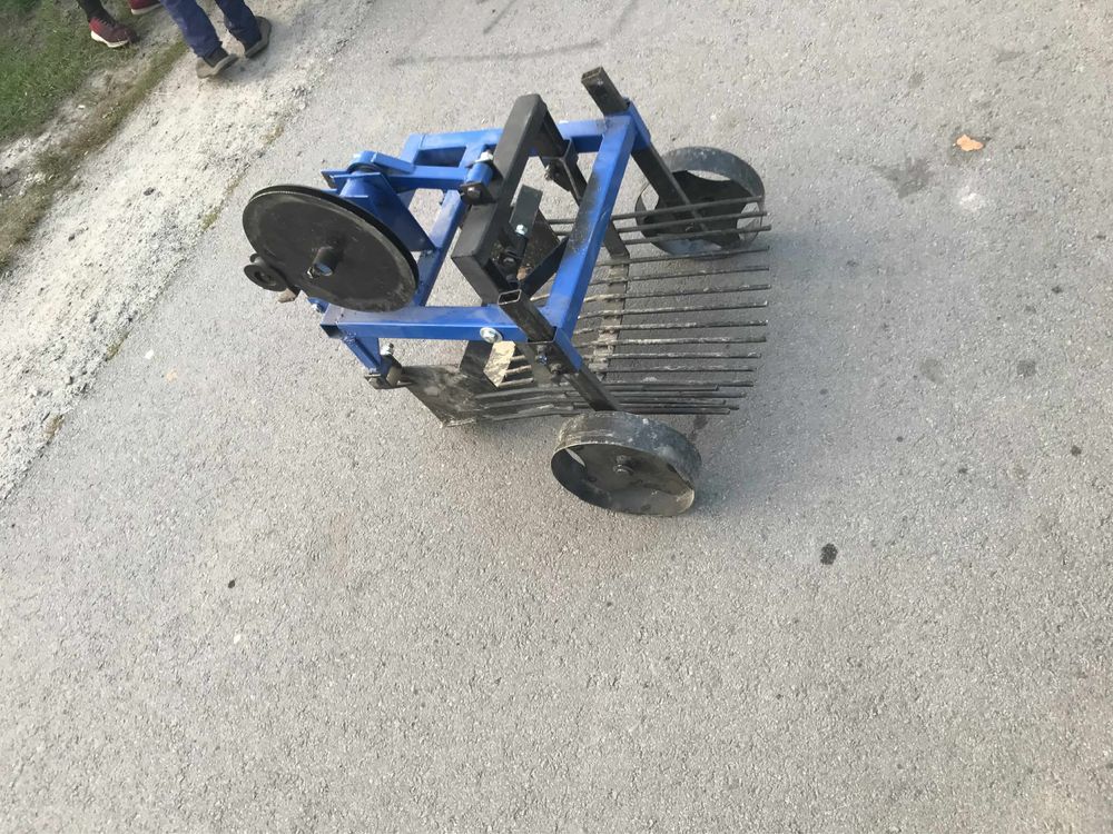 Продам Копача до мотоблока