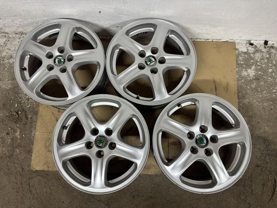 Диски Skoda r15 et38 оригінальні 5х100