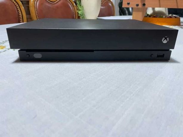Xbox one X - 1TB SSD