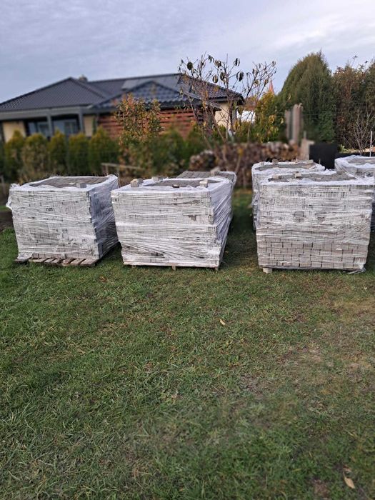 Kostka brukowa kolor grafitowy w ilości 120m2