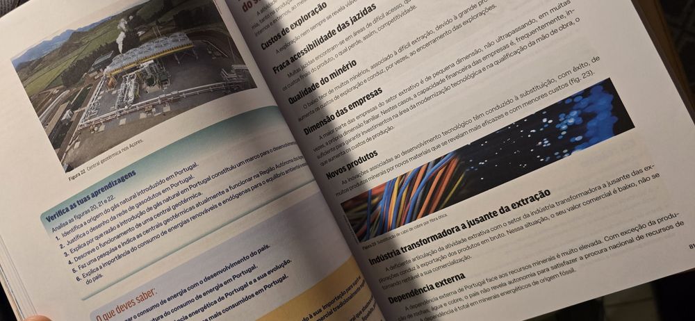 EXAME Geografia A - 11⁰ Ano - Livro de preparação 2025 [A ESTREAR]