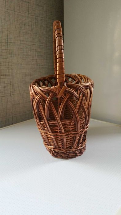 Кошик-корзинка з лози