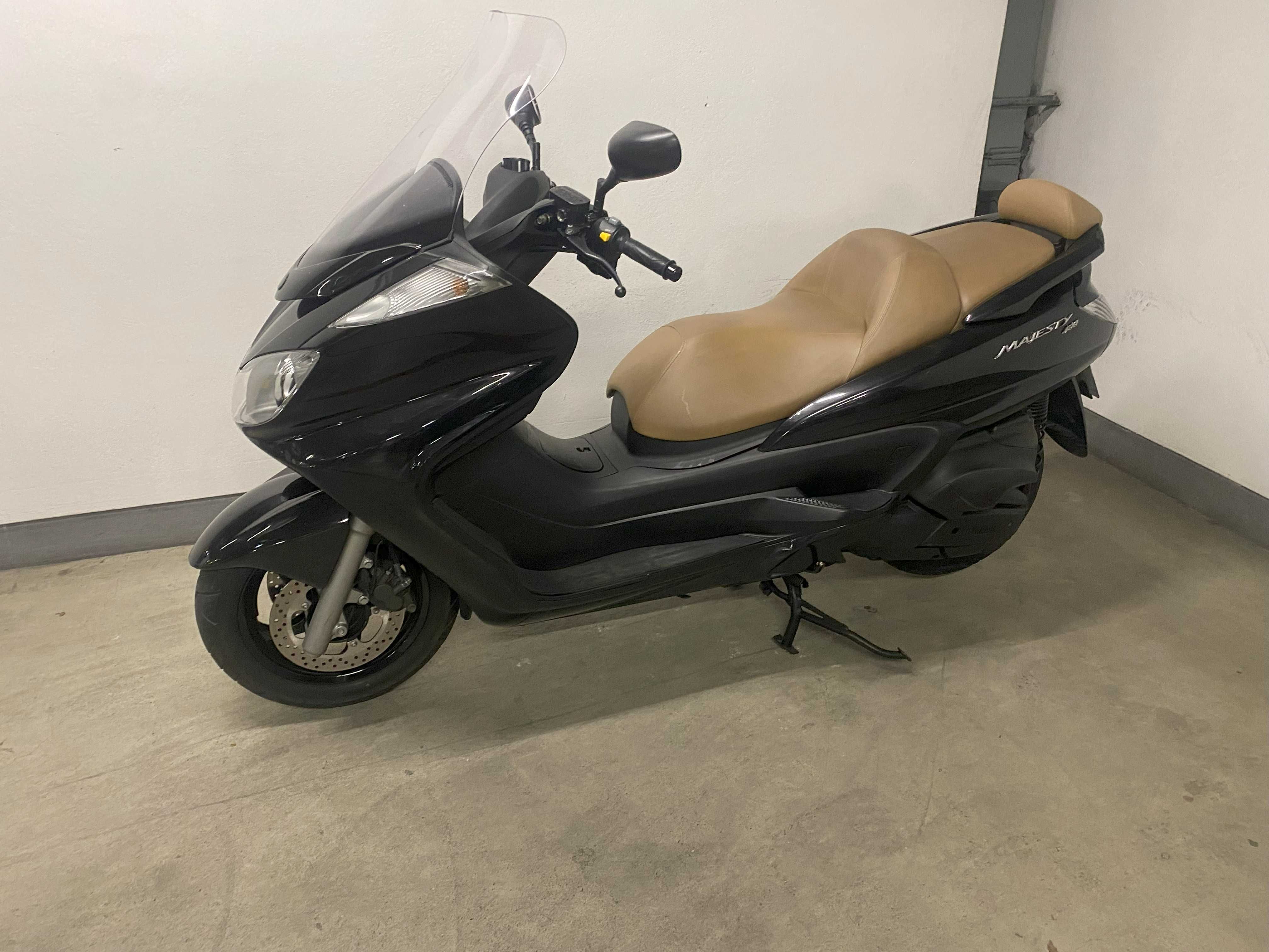 Yamaha majesty YP 400 de 2009 maxi scooter