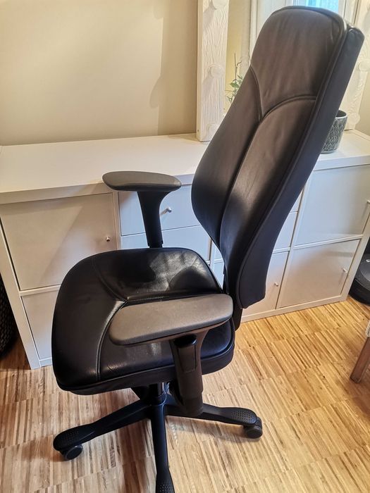 Fotel skórzany Kinnarps 6000