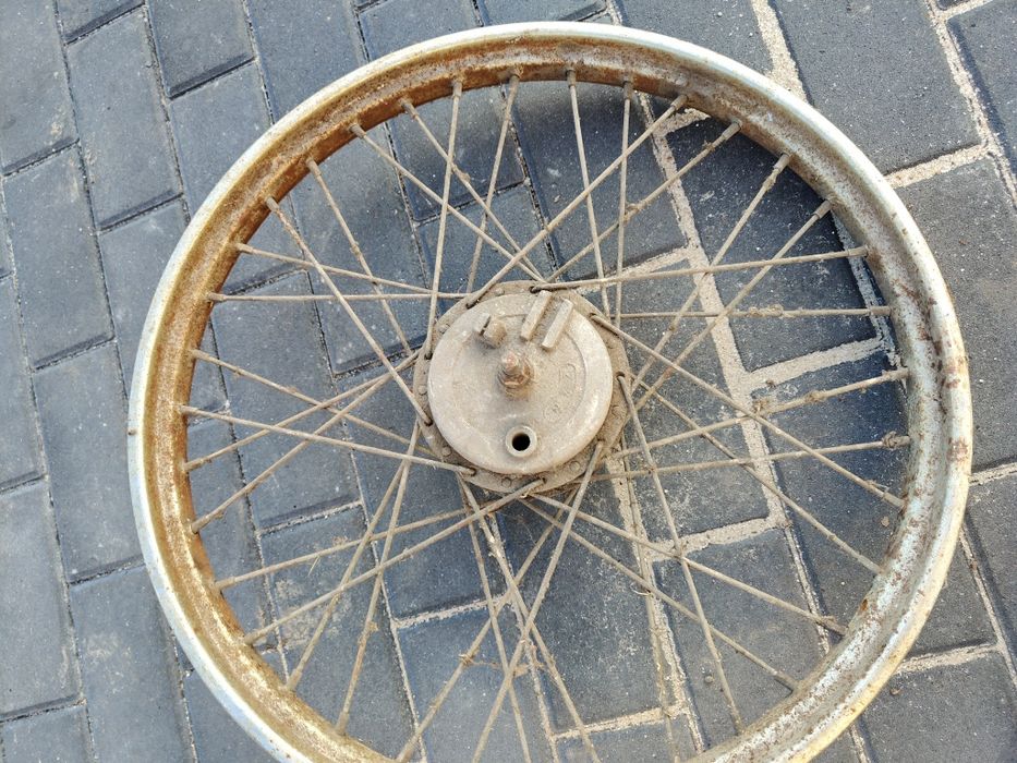 Koło przód r 19 wózek Romet ogar komar szczękotrzymacz