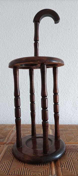 Stojak na parasole ( drewniany )