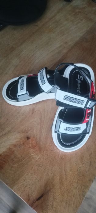 Chłopięce sandalki