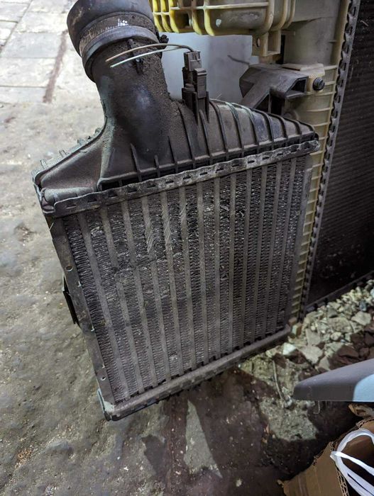 Радіатор інтеркулера в сборі Мерседес Віто 2.2, Київ