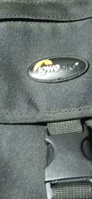 Mochila Lowepro Micro Trekker 200