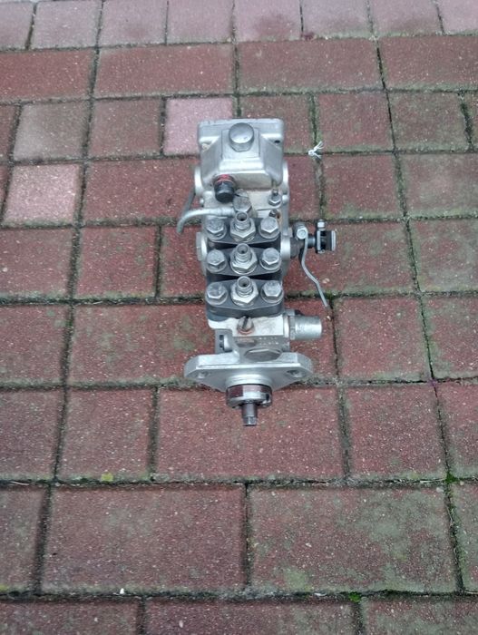 Pompa wtryskowa ursus c360 3p MF 255 Mielec