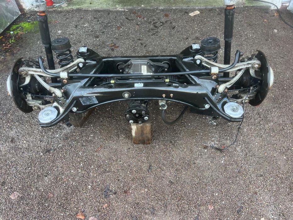 Задня подаеска на мерседес w212