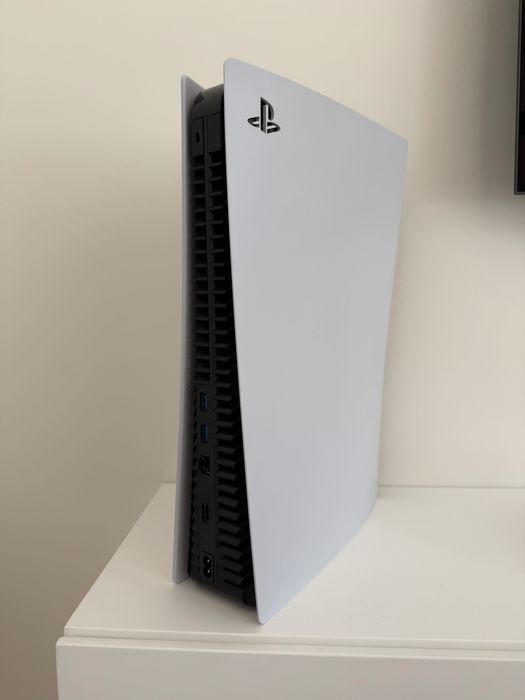 PlayStation 5 formato físico