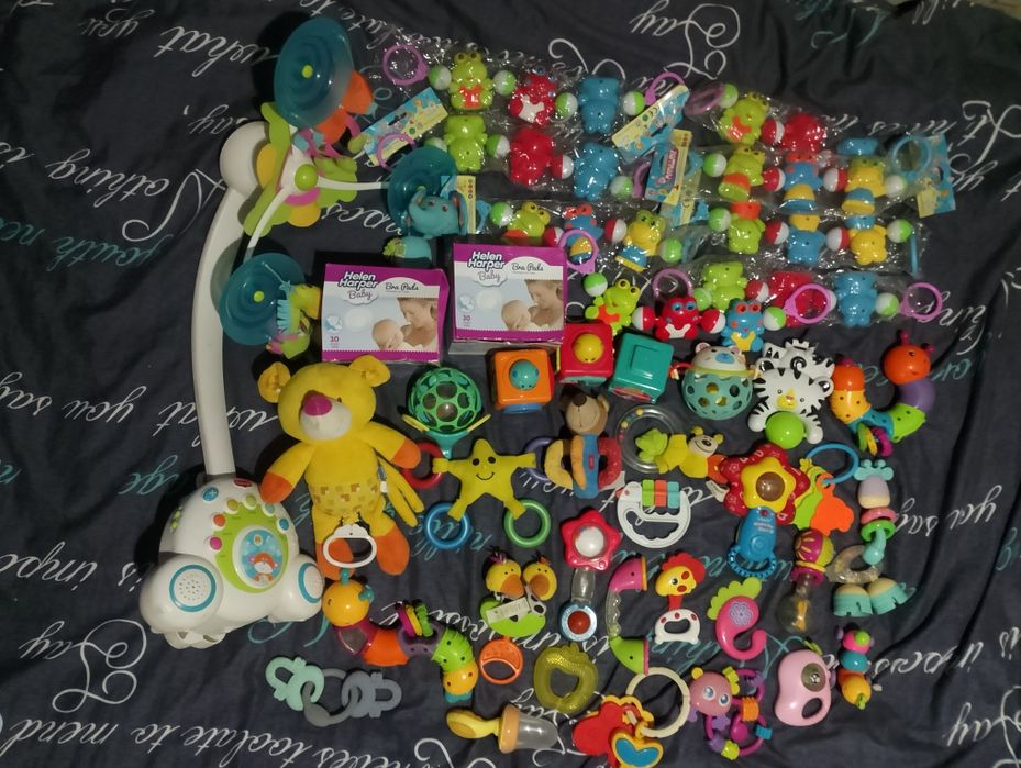 Дитячий мобіль, набір брязкалець