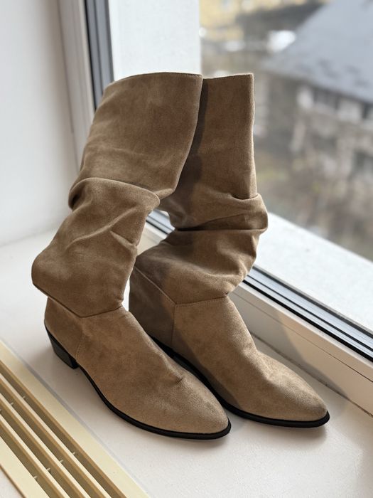 Козаки жіночі бежеві