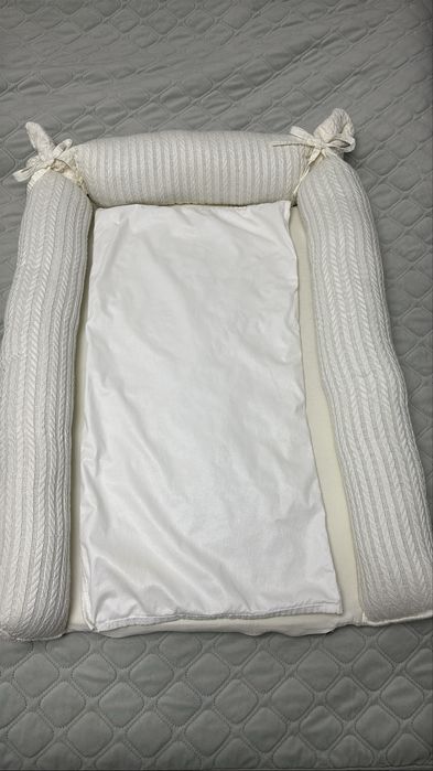 Сповивальний килимок на комод дитячий