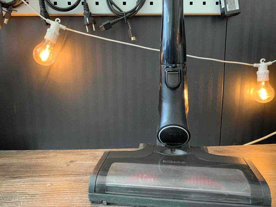 Miele Triflex HX1 – акумуляторний пилосос 3-в-1 | Німеччина