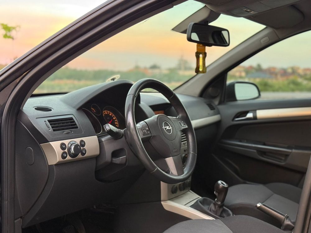 Opel Astra , у гарному стані