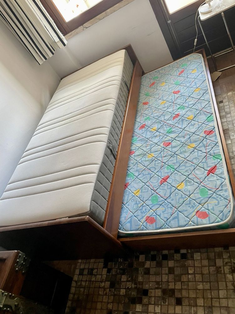 Cama de solteiro com gaveta