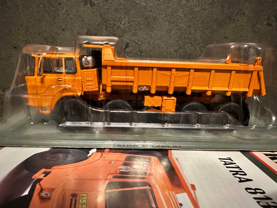 Tatra 813 S1 8x8 skala 1:43 DEA Kultowe Ciężarówki PRL-u