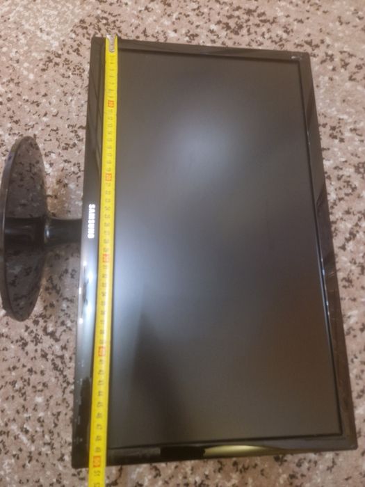 Продаю монітор Samsung S22D300NY