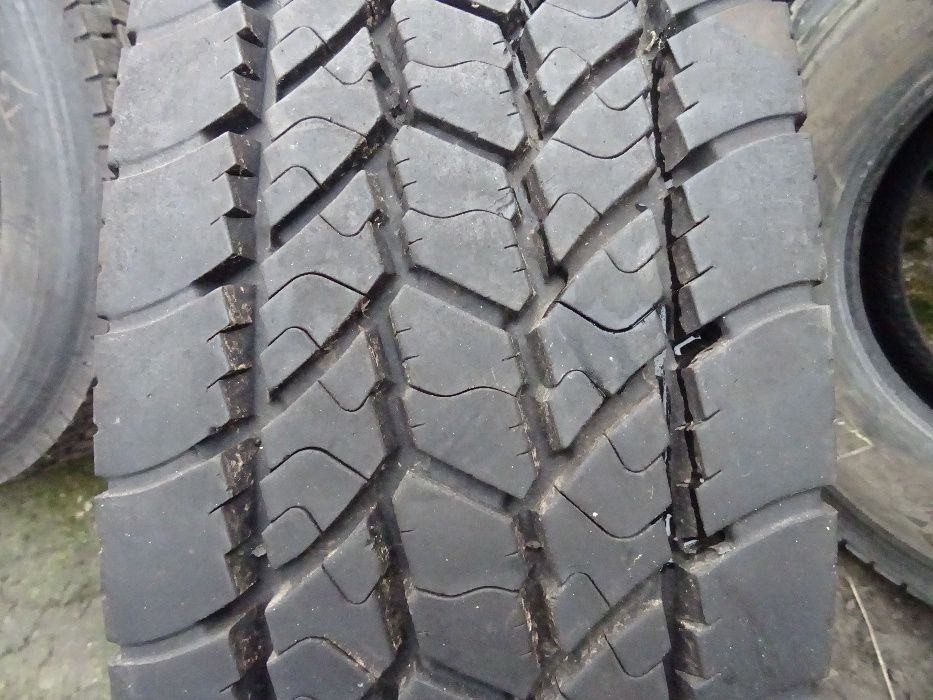 Opona 315/80R22.5 Goodyear ULTRA GRIP MAX S (750 netto)