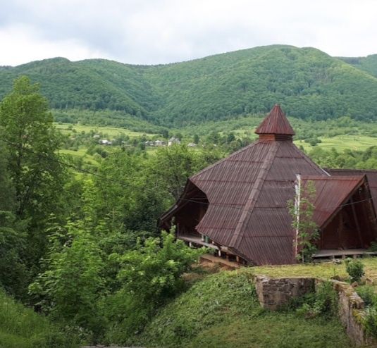 Продам готельний комплекс в мальовничому Закарпатті