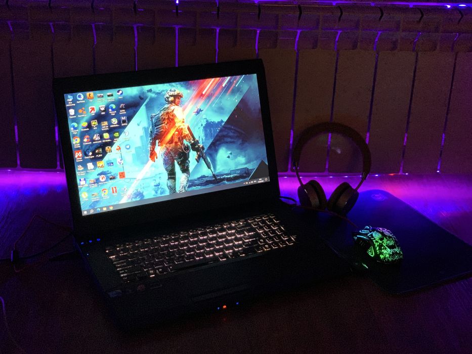 *Игровой ноутбук Asus Rog 17 + девайсы