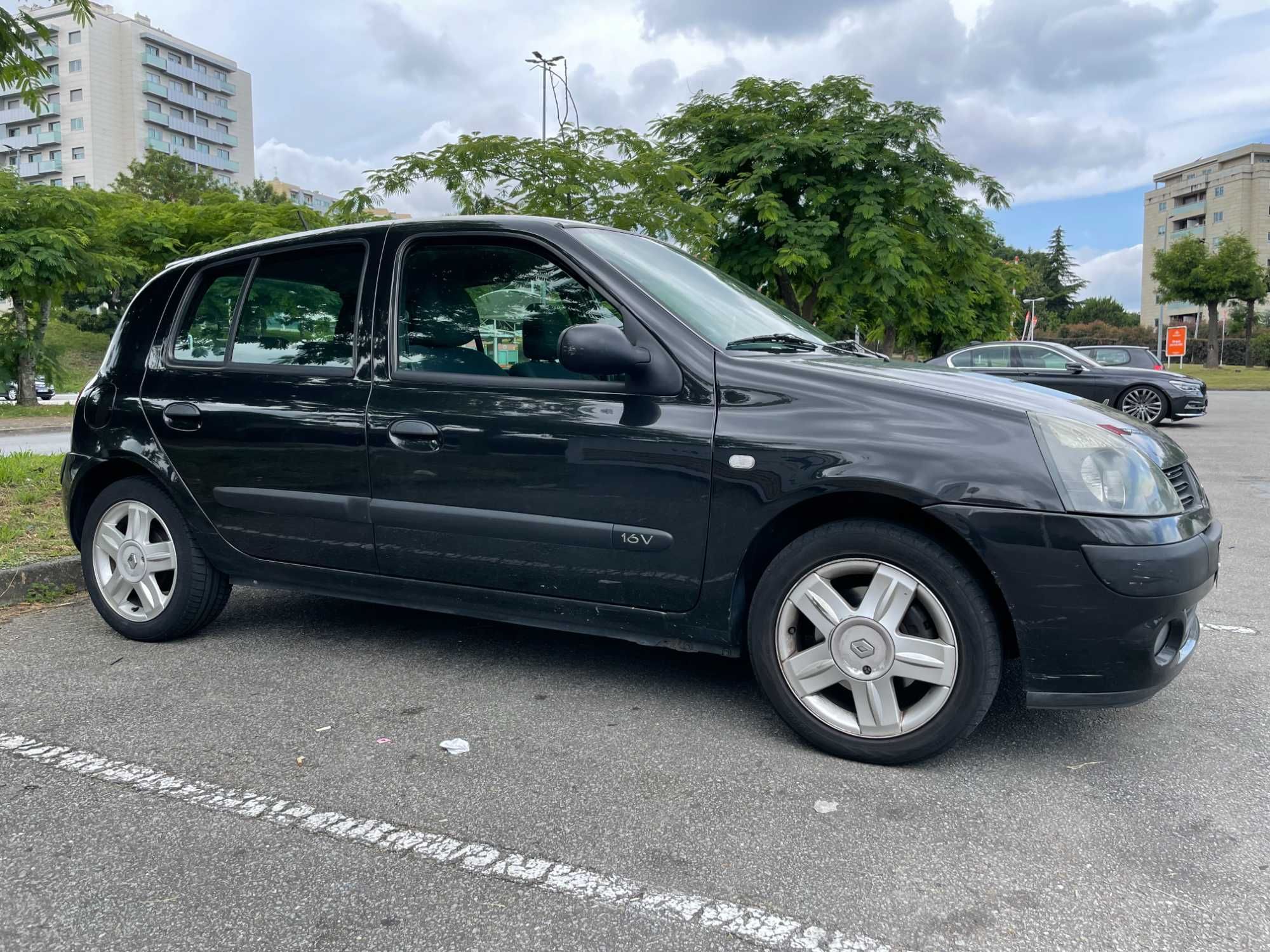 Renault Clio preto, 55 cv, Gasolina, Cilindrada 1149, 5 portas