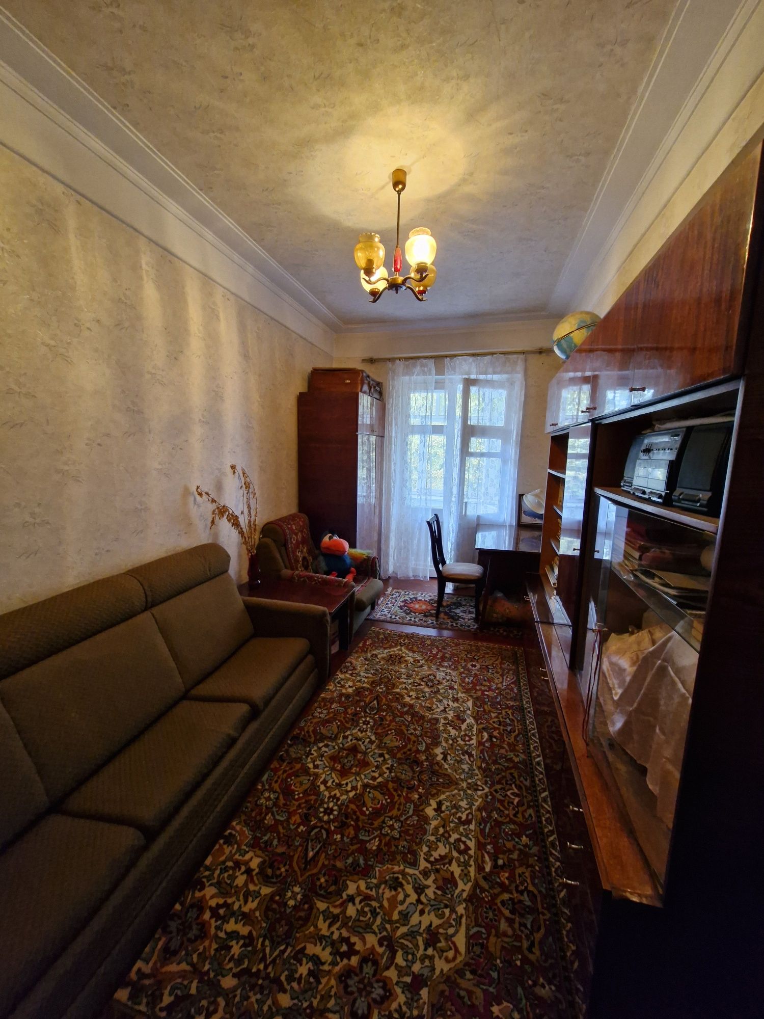 Продаж 3-х кімнатної квартири. 20-й квартал. Сталінка. Автономка.