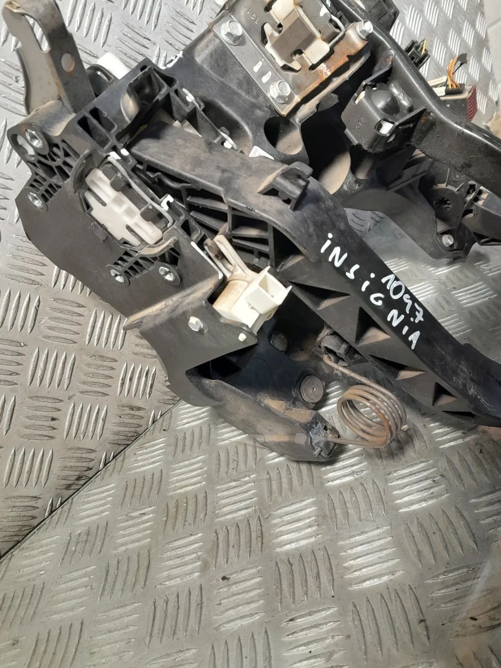 OPEL INSIGNIA PEDAŁY GAZ HAMULEC SPRZEGŁO KOMPLET 13228166